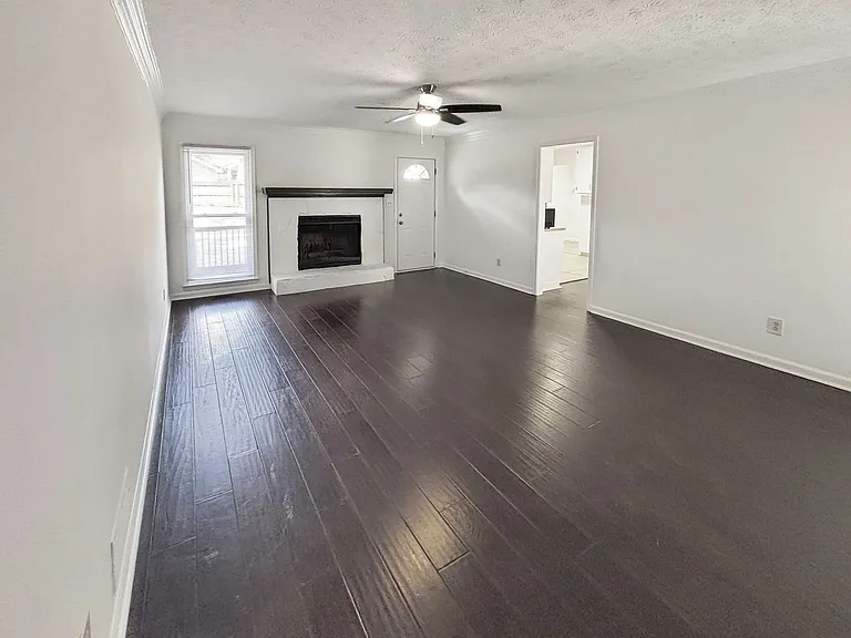 2407 Josh Ct SW — Photo 5