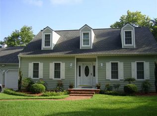 5210 Webb Ct, Morehead City, NC 28557