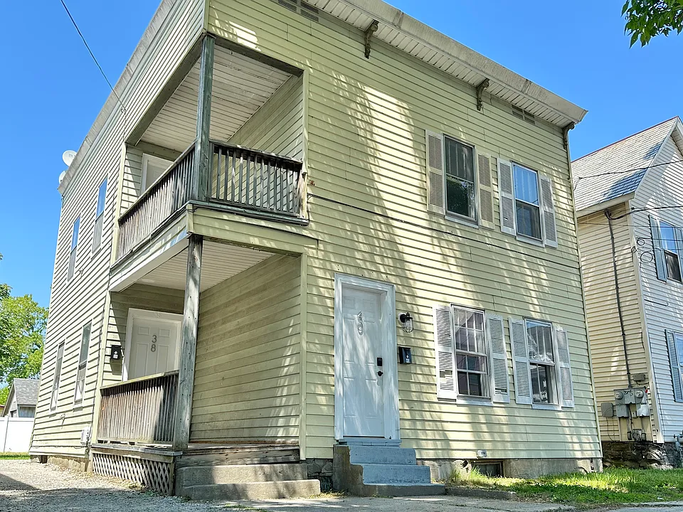 40 Cedar St #40