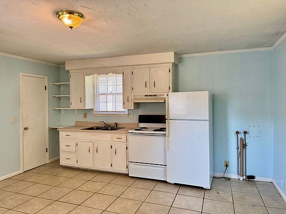 5th image of 1527 Madison St APT B