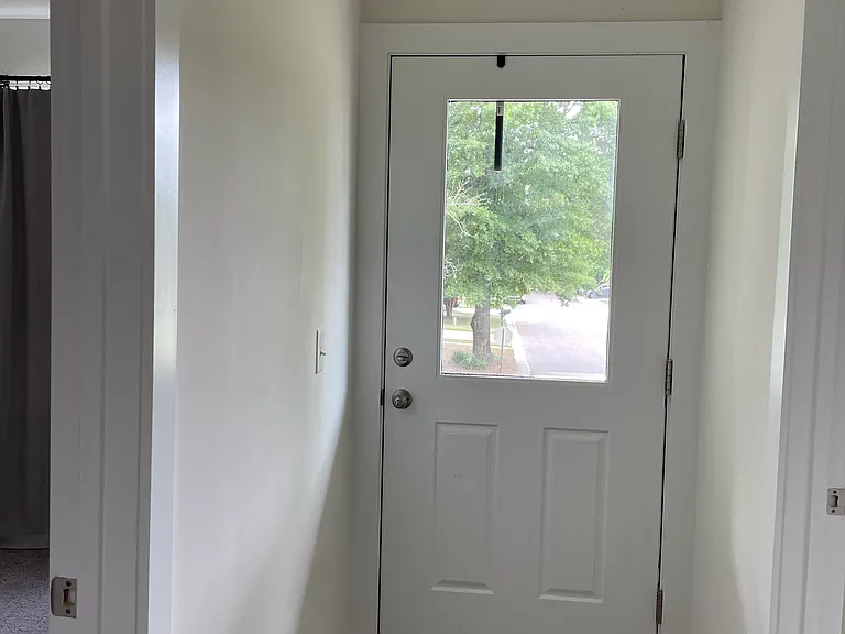 2366 Storen St — Photo 31