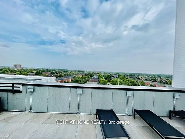 95 Dundas St W #29 — Photo 24