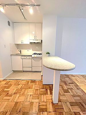 2nd image of 320 E 54th St APT 2A