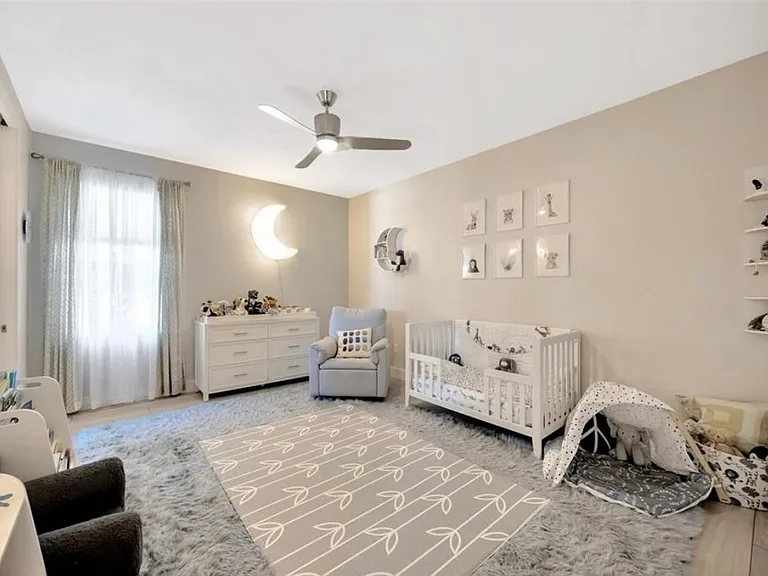 2706 W Trilby Ave — Photo 30