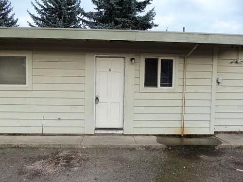 3rd image of 1600 NE 17th St APT 3