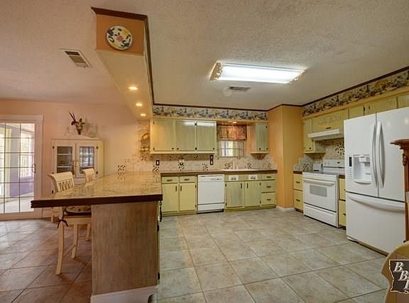 4th image of 218 Bayou Vista Dr #0
