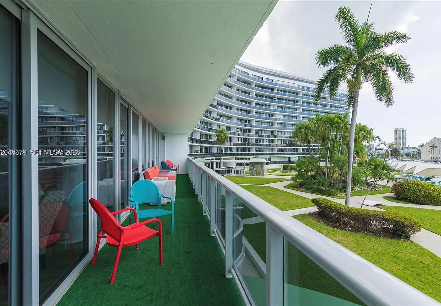 King Cole Condo — Photo 1