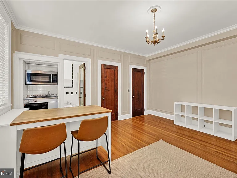 3401 Greenway #105 — Photo 7