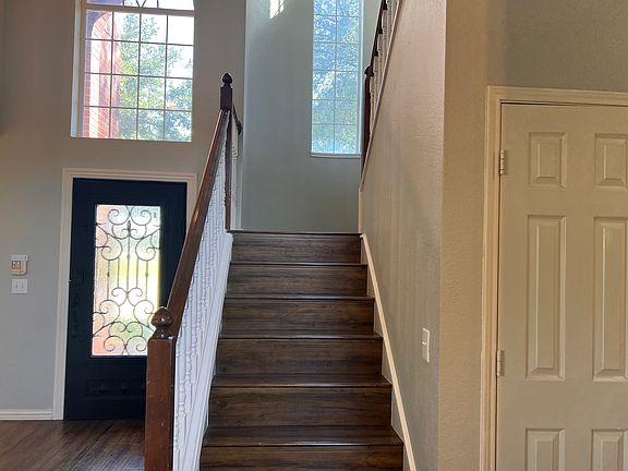 4th image of 3333 Marcedonia Dr