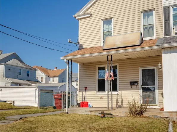 27 Packer Ave, Whitehall, PA 18052