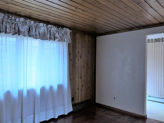 5th image of 1723 Lenard St
