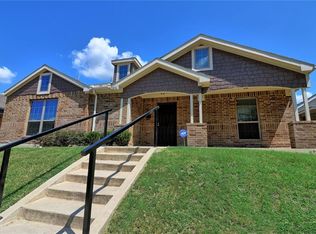 2816 Park Row Ave, Dallas, TX 75215