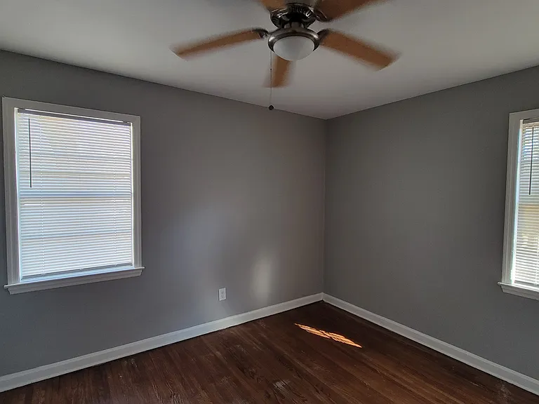 3912 Callahan Dr — Photo 10