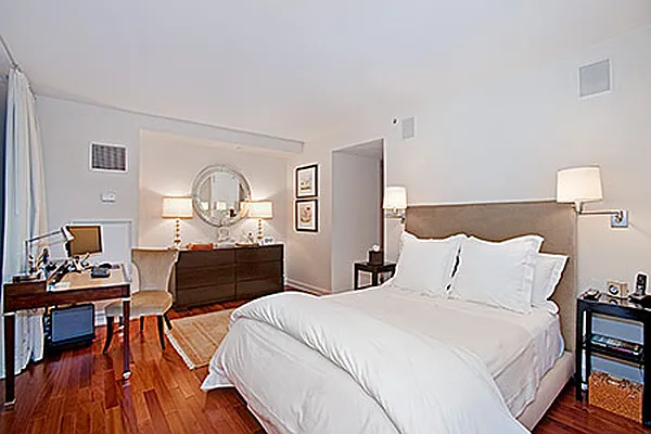 Sold by Trump International Realty | media 17