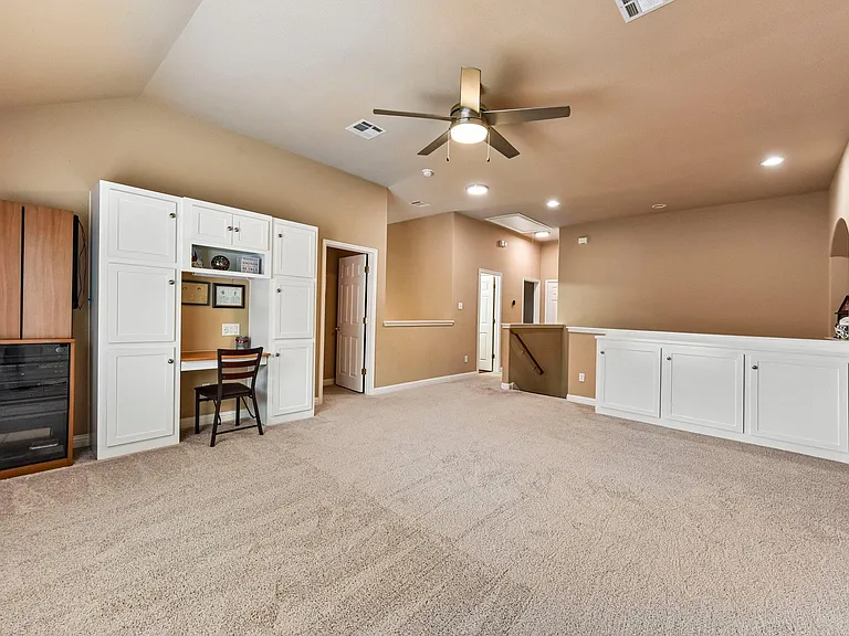 10216 Anahuac Trl — Photo 19