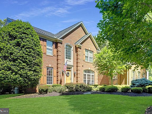 5th image of 6902 Tanglewood Dr