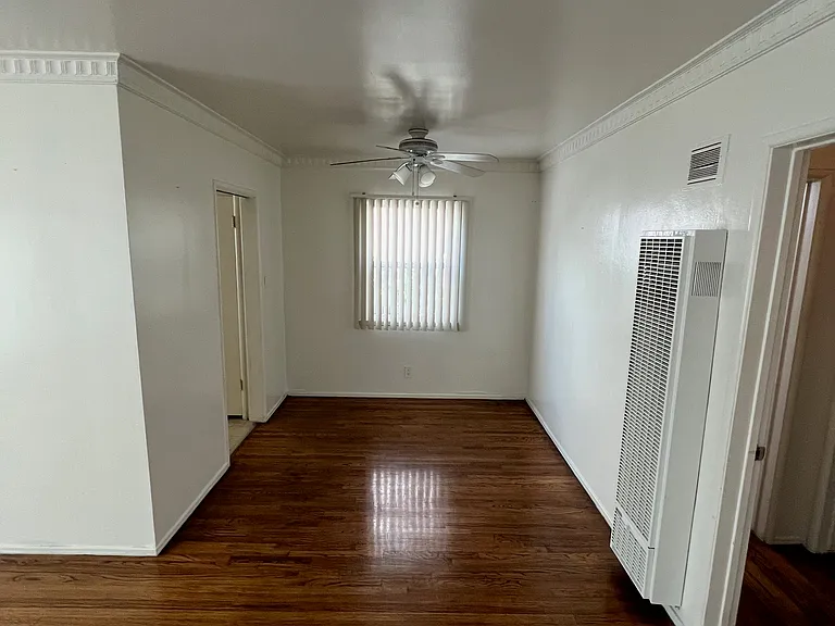 12365 Magnolia Blvd #2 — Photo 5