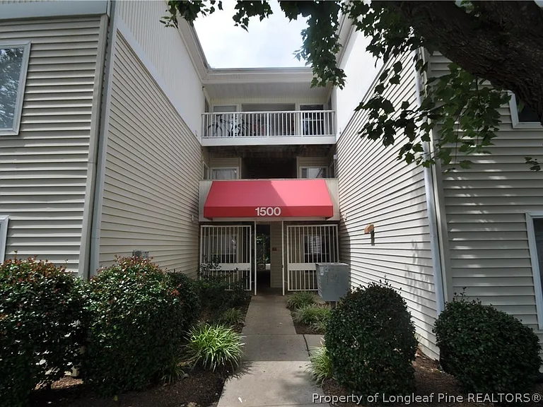 1500 Graduate Ln #304 — Photo 35