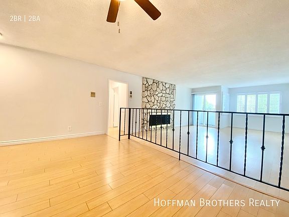 4th image of 1102 11th St #103A