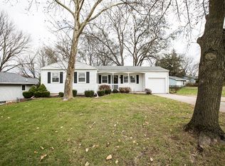 4333 Chesterfield Blvd NW, Grand Rapids, MI 49534