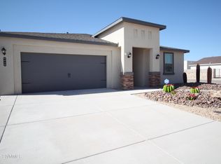 5929 Big Jim Dr, Las Cruces, NM 88012