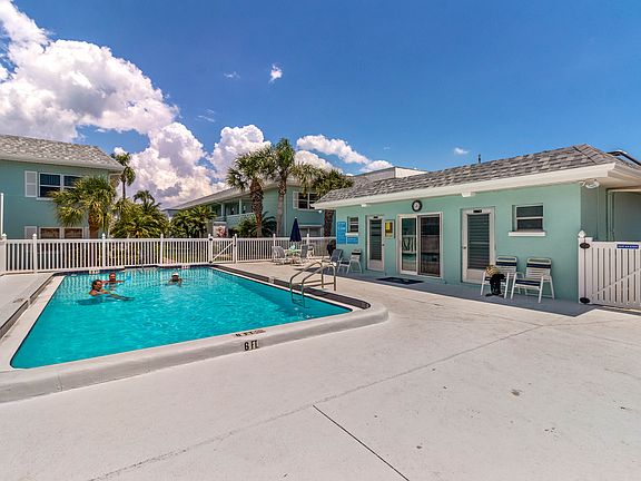 2nd image of 611 Gulf Dr N #22