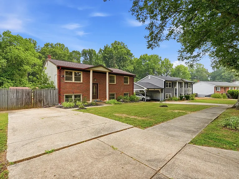 17004 Gohagen Rd — Photo 3