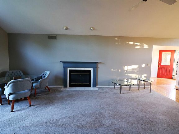 5th image of 51441 Harrington Dr