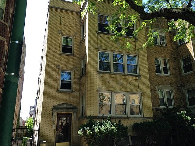 1st image of 2319 W Arthur Ave #201