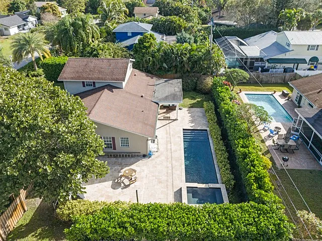 Do not miss this! Learn more about 4610 Pinetree Dr — Photo 2