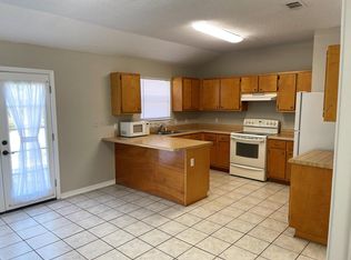 1888 Bayou Dr, Navarre, FL 32566