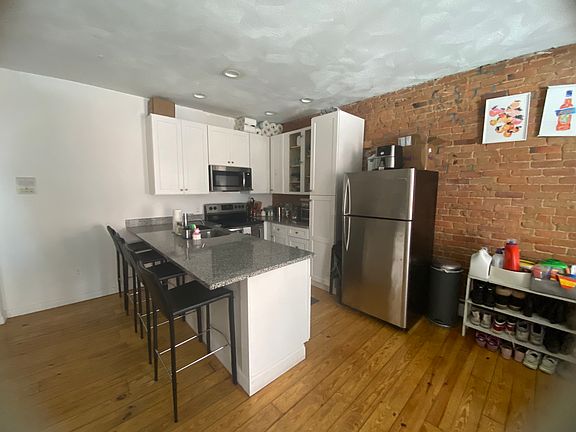 5th image of 770 Columbus Ave #4