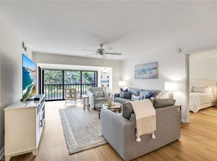 1641 Spoonbill LN #1641-B, NAPLES, FL 34105