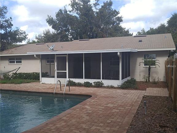 3rd image of 1125 Pinecrest Dr