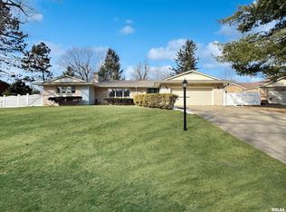 1005 W Oakglen Dr, Peoria, IL