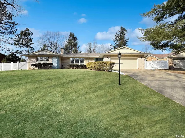 1005 W Oakglen Dr, Peoria, IL 61614