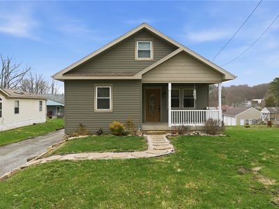 3703 52nd St, New Brighton, PA, 15066