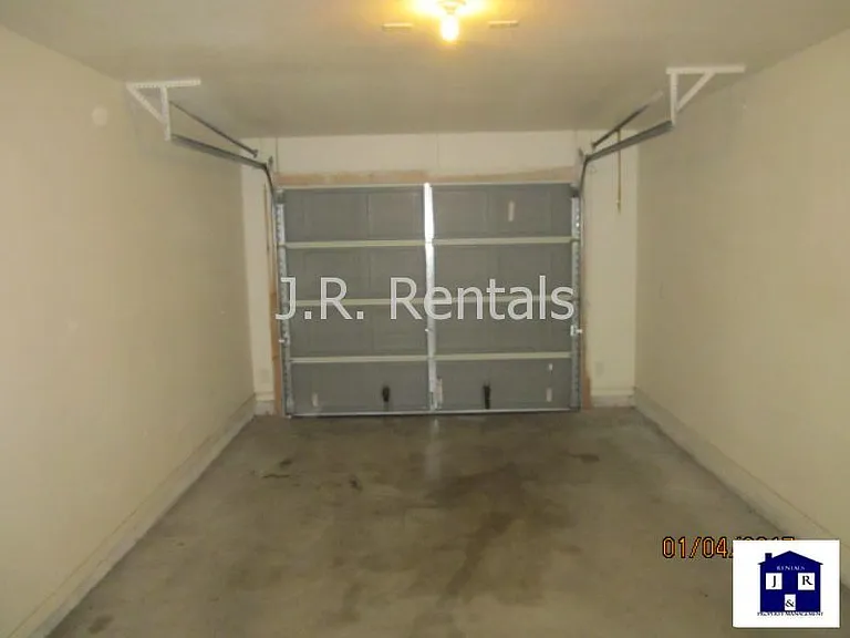 305 Cedar Ridge Dr #A — Photo 22
