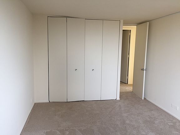 5th image of 1132 N Dearborn St #1110