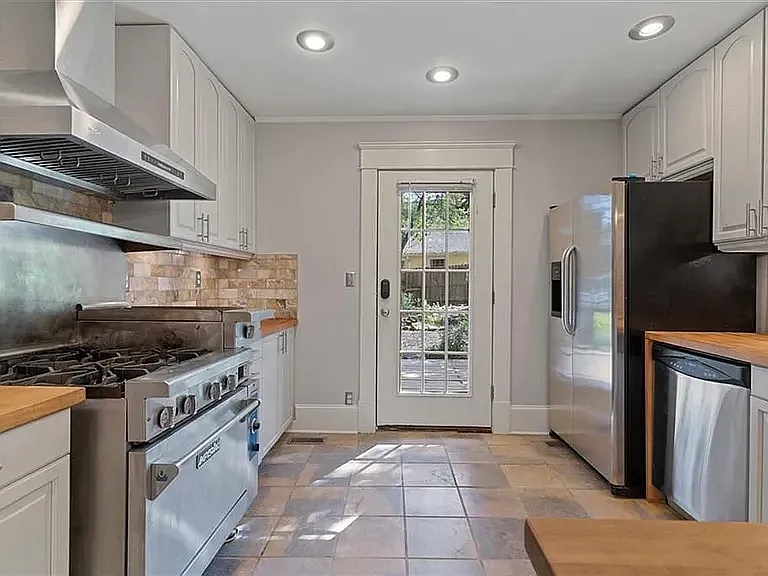 1282 Niles Ave NW — Photo 9
