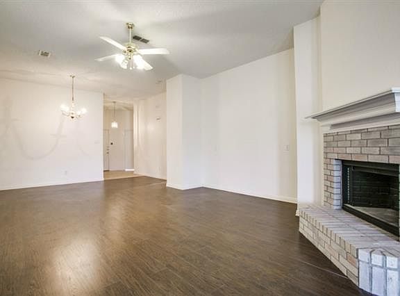 5th image of 2362 Kelton St