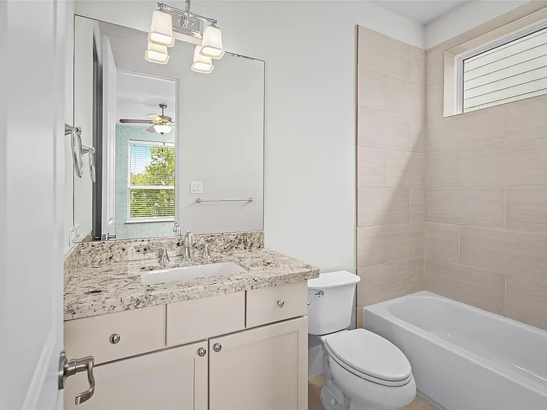 5646 Larkin St — Photo 18