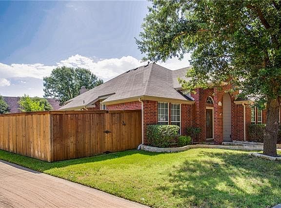 3rd image of 105 Bardwell Dr