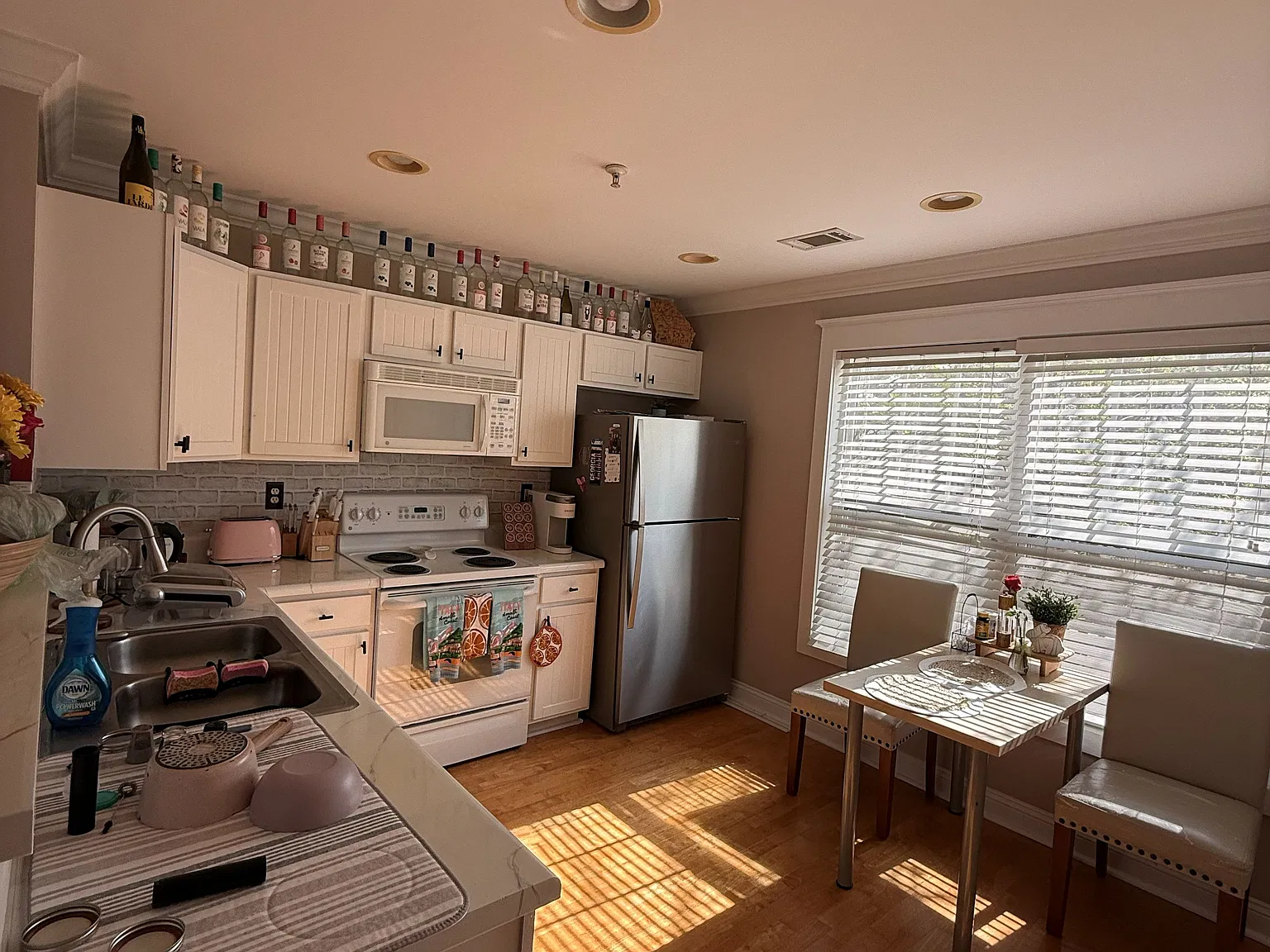 2 bed, 2.5 bath, 1168 sqft, $1,700 — Photo 4