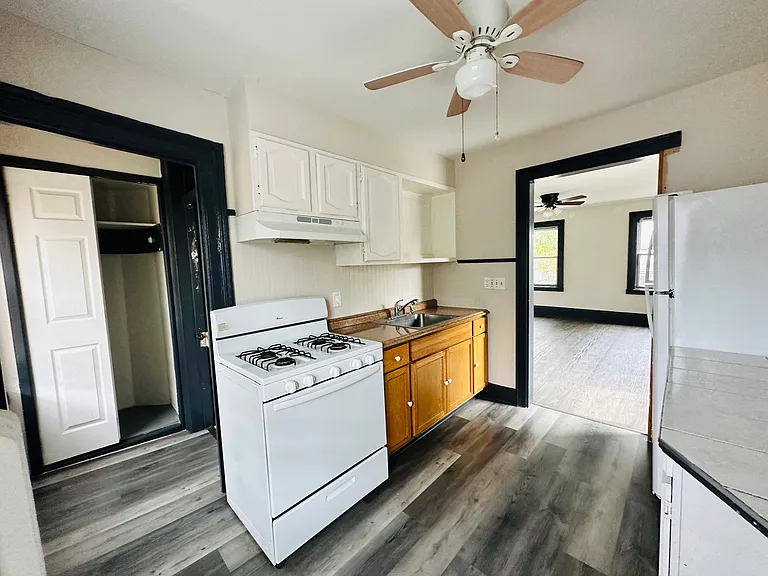 78 Garden St #B — Photo 8
