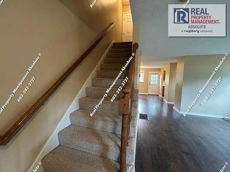 101 Cadogan Way — Photo 5