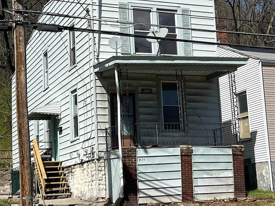 3126 River Rd