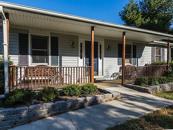 4th image of 3011 River Cir
