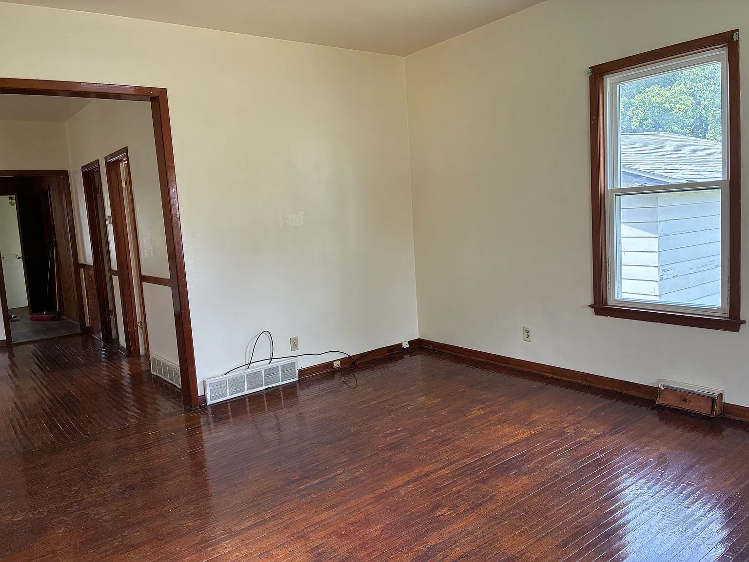3 bed, 1200 sqft, $1,475 — Photo 3
