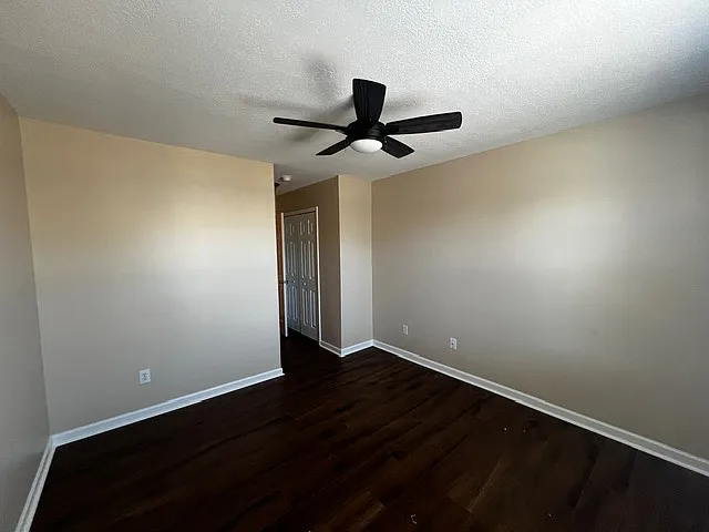 2540 Halle Ann Cir — Photo 16